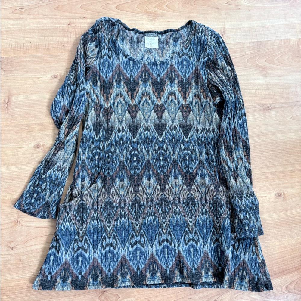 Printed patterned ladies top clientele